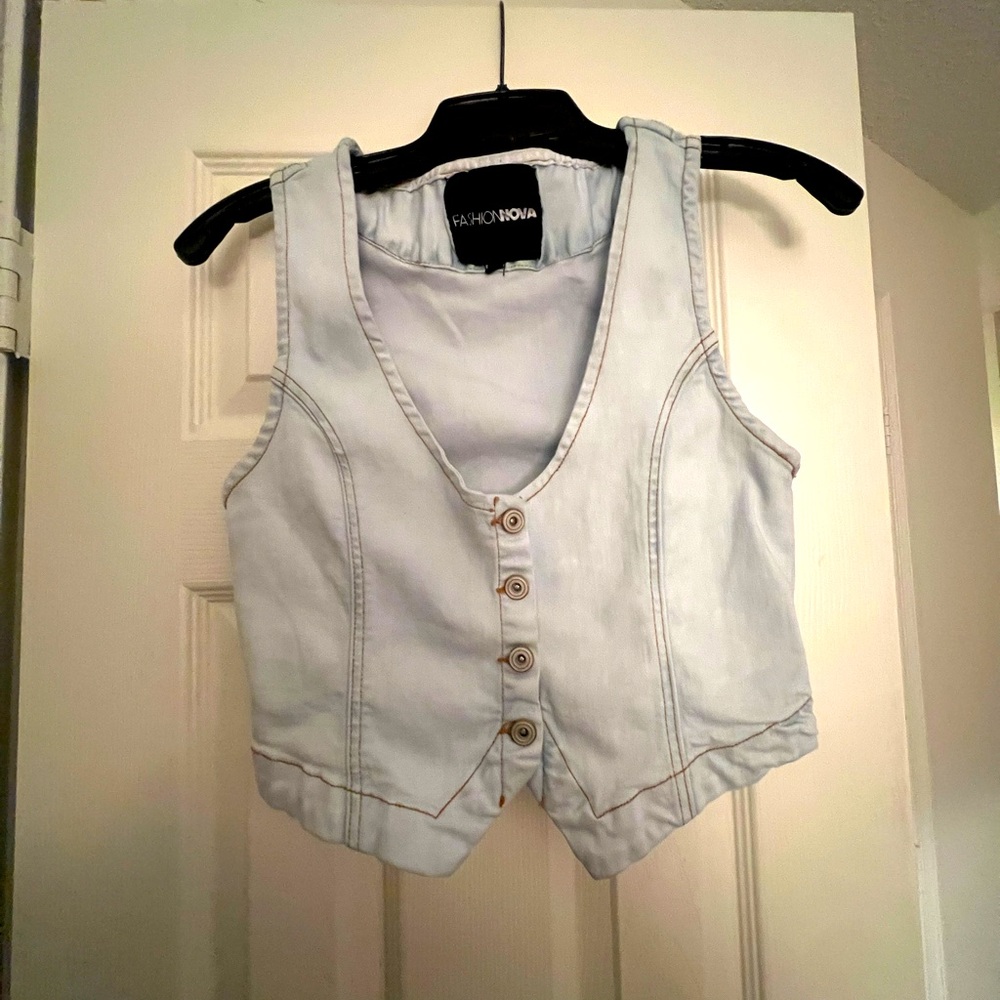 Denim Vest very light wash